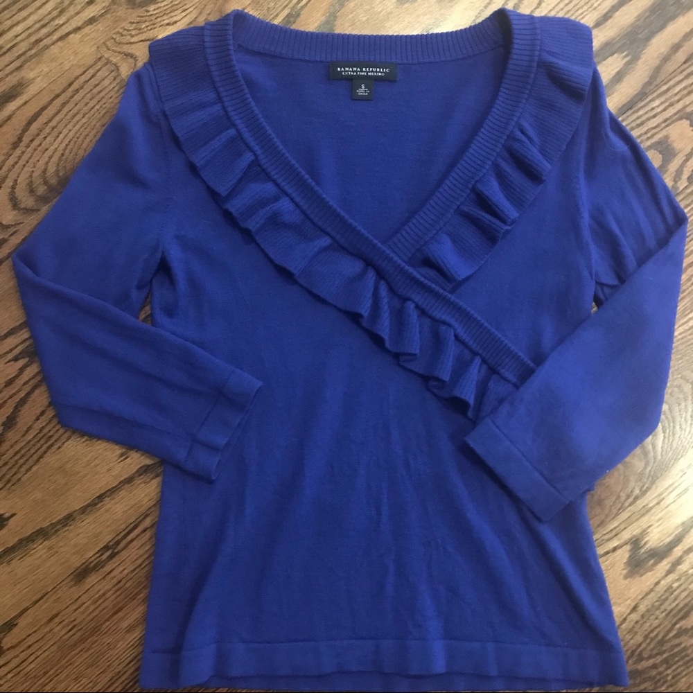 Banana Republic Ruffled Sweater - Picture 3 of 7
